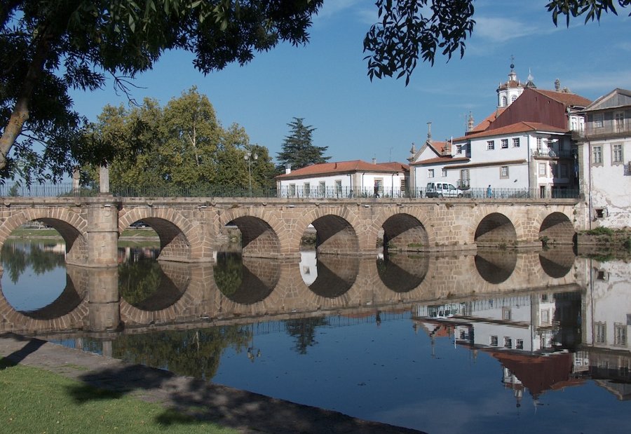 Ponte romana de Trajano sobre o rio Tâmega, em Chaves